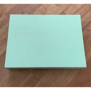Self Portrait empty‎ box